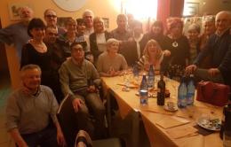 La quinta C del 1974 si ritrova e fa solidarietà