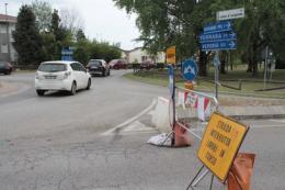 Sottopasso chiuso, code e caos