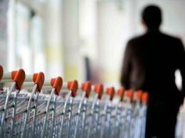 "Accattonaggio davanti ai negozi, dietro ci sono i caporali"