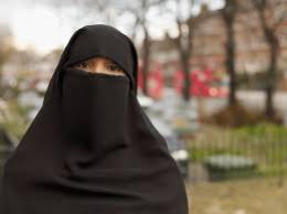 Burqa e Niqab banditi dai luoghi pubblici, ospedali compresi