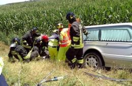 Scontro col carro funebre, è grave 19enne di Gavello