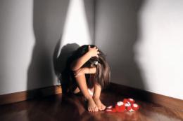 Bracca una 11enne e la violenta, arrestato