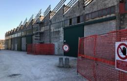 Compensazione ambientale: al via i lavori sul tetto dei magazzini comunali