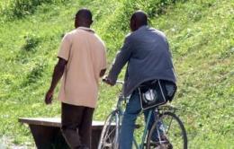 Profughi e lavoro, scoppia la polemica