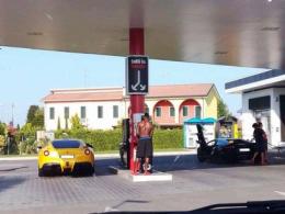 Ma cosa ci fa Balotelli nella bassa padovana?