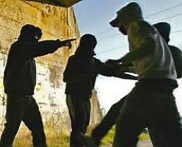 Lite a colpi di bottiglia: nei guai un 23enne rodigino