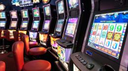 Gioco fuori orario, chiusa sala Vlt 