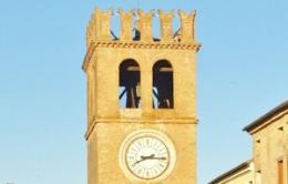Torre civica in attesa del recupero