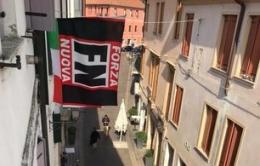 Piazza rovente: Fn apre la sede e a pochi metri gli antifascisti