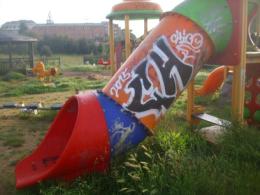L'area giochi abbandonata