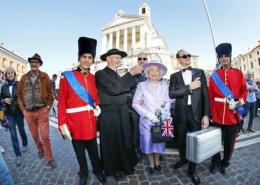 La regina Solidea conquista Schio tra gli applausi