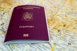 Carte false per fare arrivare a Rosolina una ragazza straniera