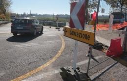 Via Amendola ancora chiusa al traffico