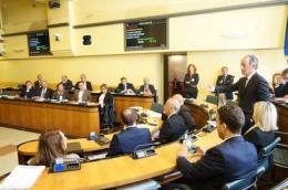 Zaia presenta ddl Veneto in consiglio regionale