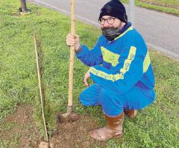 La Befana dei campioni: si piantano alberi