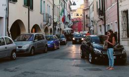 "Via Badaloni al collasso se pedonale" 