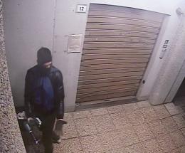 Caccia al bandito del Postamat