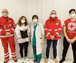 Ad aiutare in pronto soccorso arrivano i volontari Cri