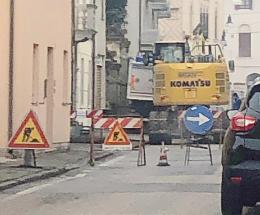 Via Roma, “Adesso Badia” attacca