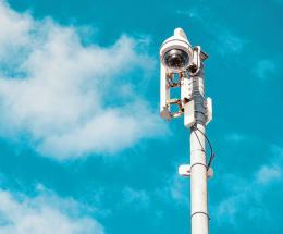 Telecamere per fare le multe a chi abbandona rifiuti