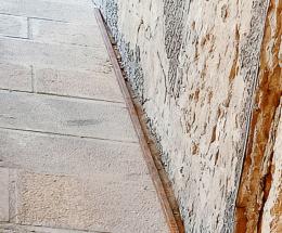 Ancora sprangate in riva Vena