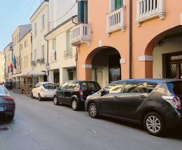 "Prima della Ztl, pensate a sistemare i portici"
