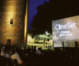 Cinema sotto nel stelle, con "Animali Notturni"