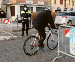 Tornano gli stop alle auto