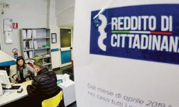Via il reddito di cittadinanza a chi ha meno di 40 anni