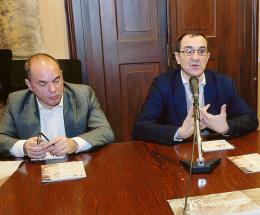 La lirica si apre col Rigoletto di Verdi