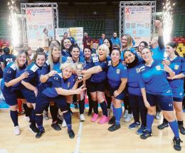 Che sfida! Curvy models contro suore!