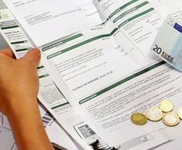 La tredicesima? Se ne va tutta in bollette!
