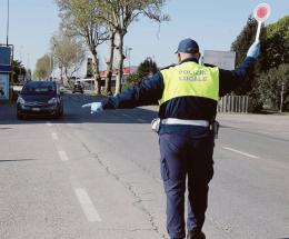 Vigili, uffici aperti solo due giorni per avere più uomini sulle strade