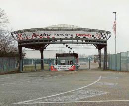 Un anno fa chiudeva l'autodromo