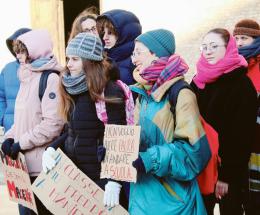 "Piove in classe", gli studenti scioperano e scendono in piazza