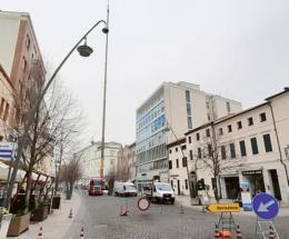 La mega antenna blocca il Corso