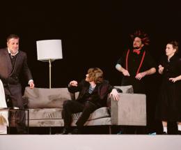 Figaro ai nostri giorni nel Barbiere made in Rovigo