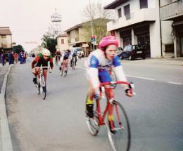 Tutti in bicicletta e di corsa