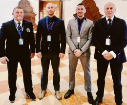 I gladiatori dal braccio di ferro
