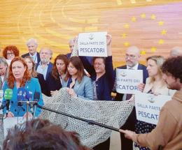 “Vogliono vietare la pesca a strascico” 