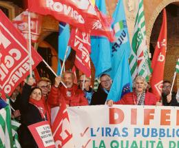 Raccolta firme per salvare l’ente
