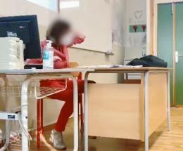 La famiglia del ragazzo che ha sparato in classe pronta a denunciare la prof 
