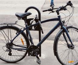 Va a fare le prove del coro e le rubano la bicicletta