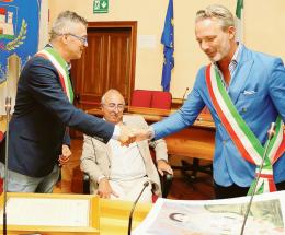 “Si rende onore a due campioni”