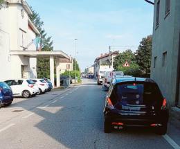 Code infinite in via Einaudi a Baricetta