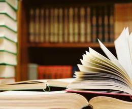 Biblioteca, al via la “maratona”