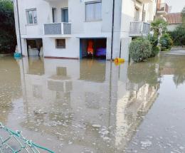 Guasto, garage e scantinati allagati