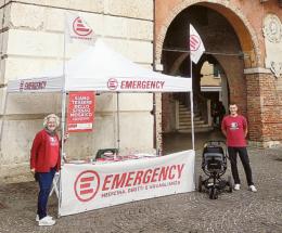 Domani in piazza Vittorio gazebo di Emergency