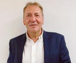 L'opposizione: “Ex scuole nel degrado, e ritardi”