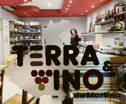 Buon compleanno enoteca!